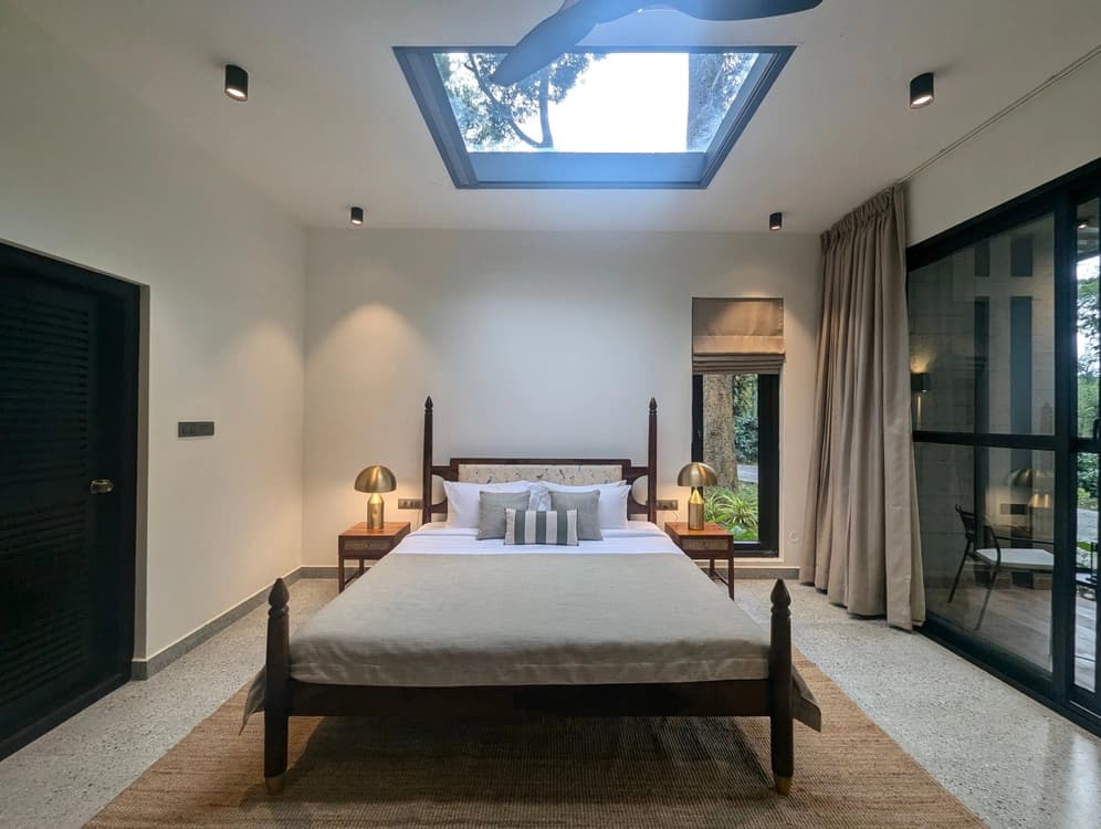 Plantation-Facing Room