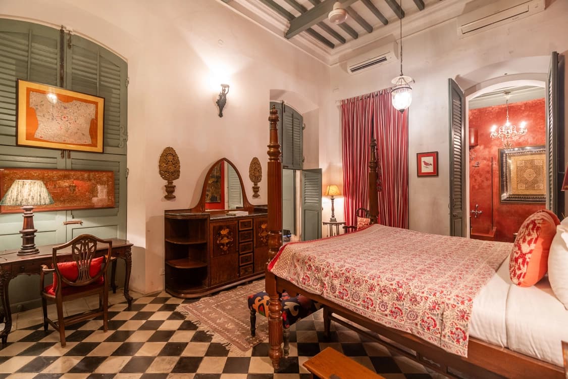 Indo-Chine Bedroom