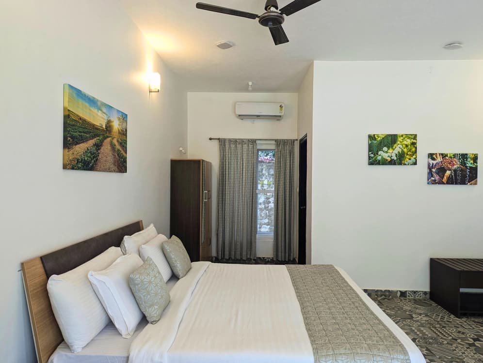 Left-Hand Bedroom