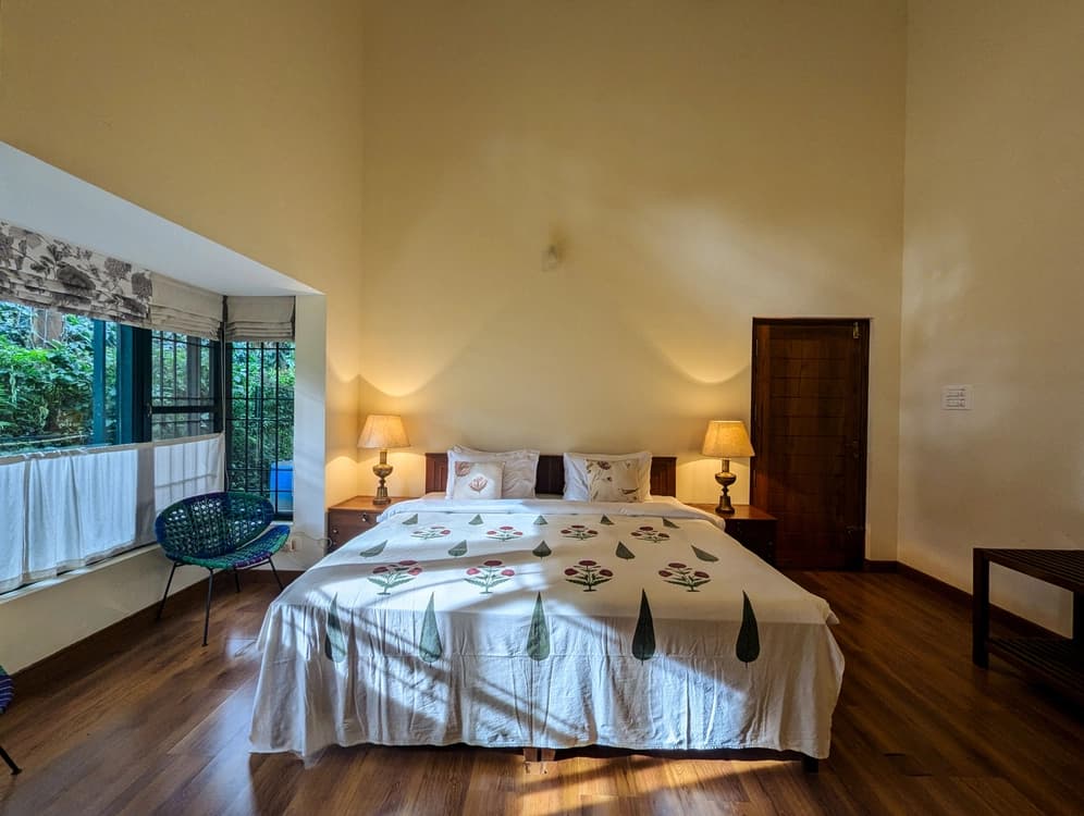 Plantation Facing Room