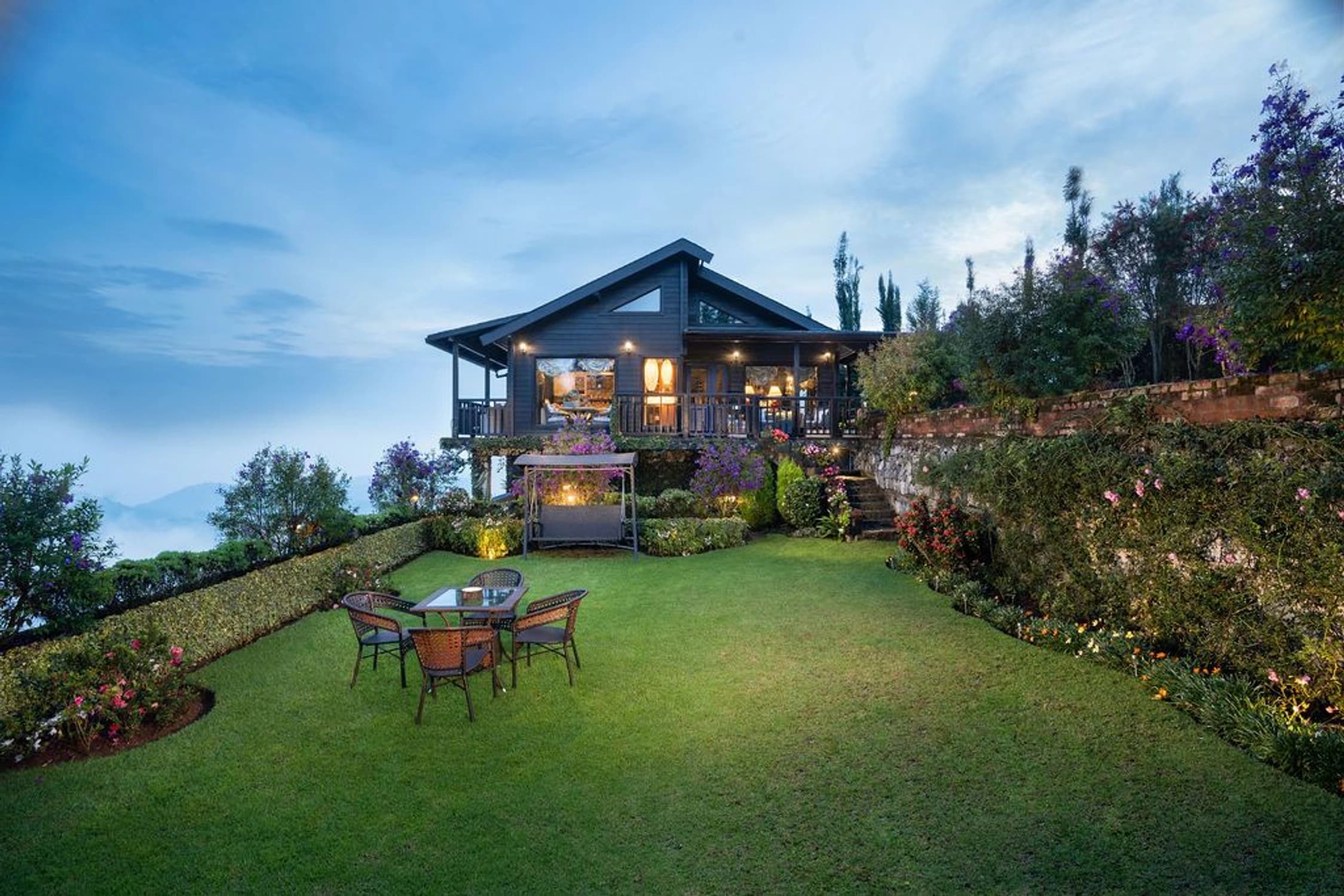 Exterior & Lawn