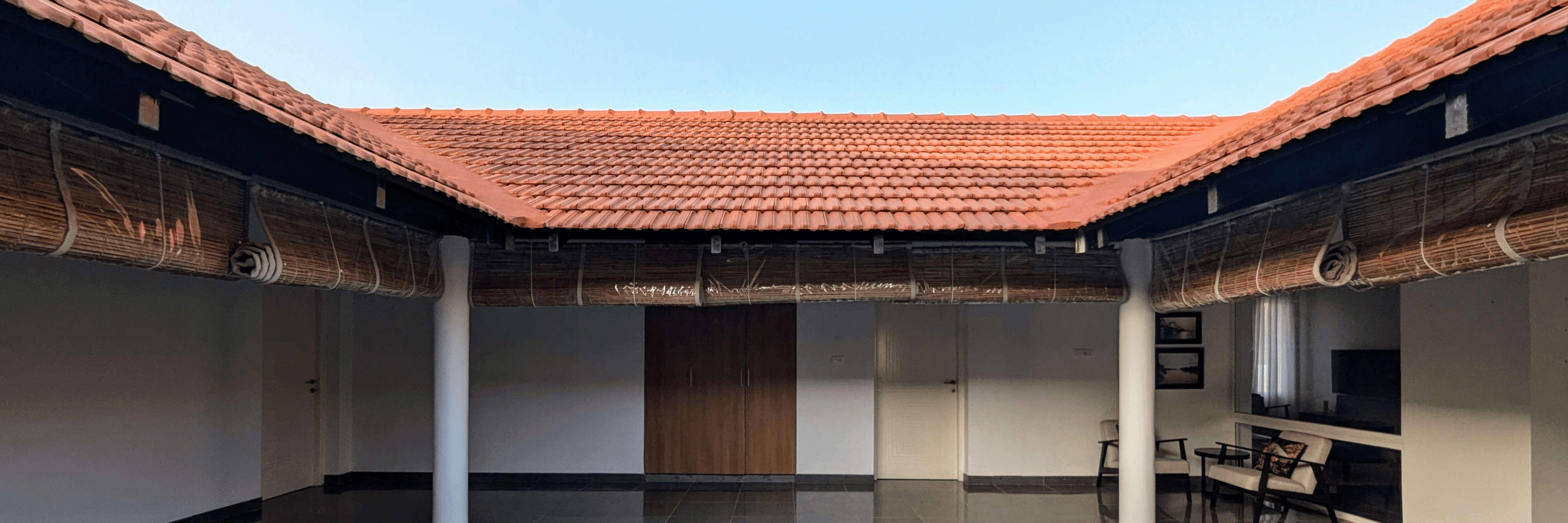xl_Courtyard