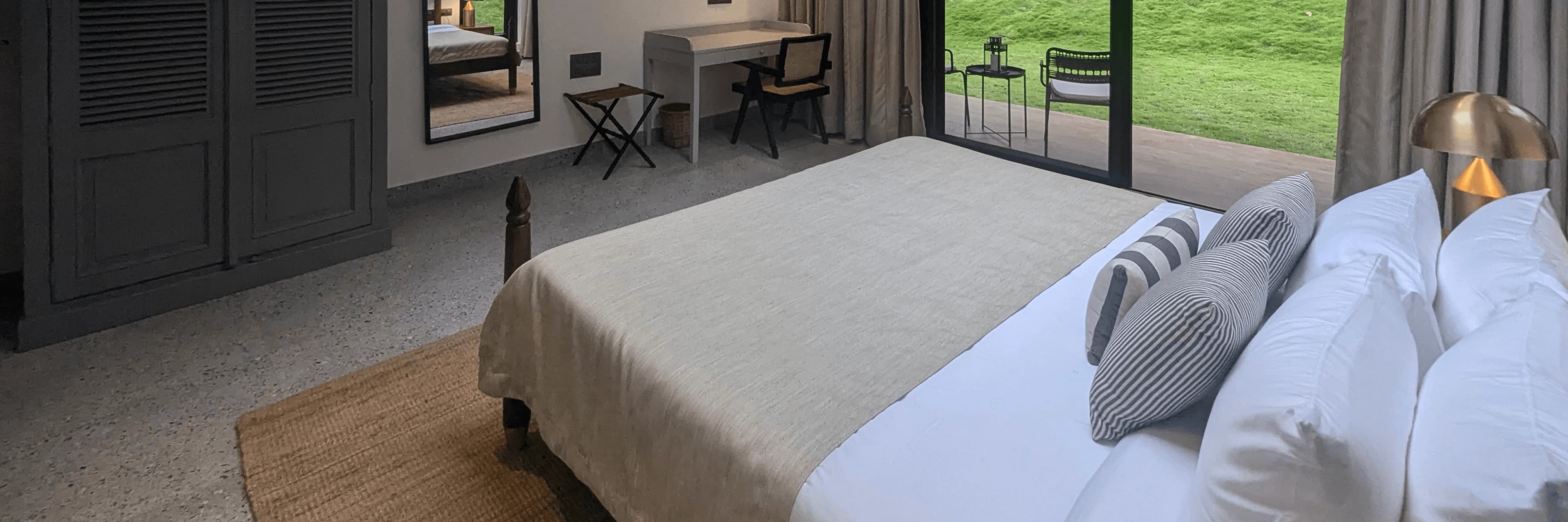 xl_Earthsong Bedroom