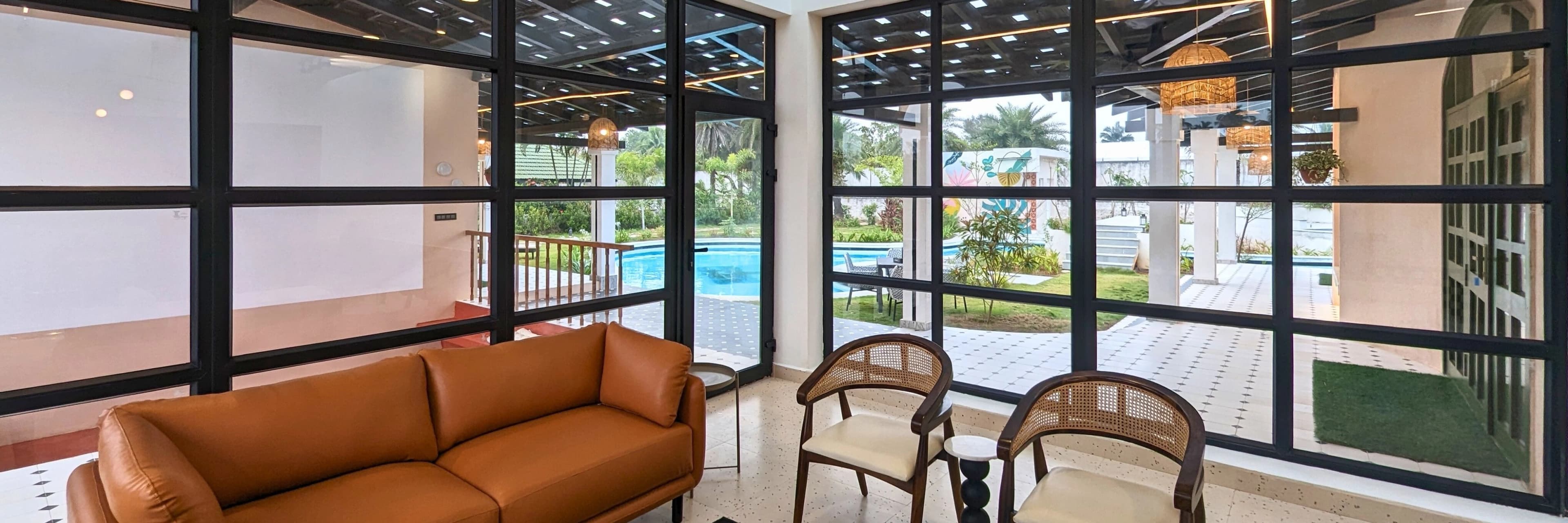 xl_Living Room + Pool View
