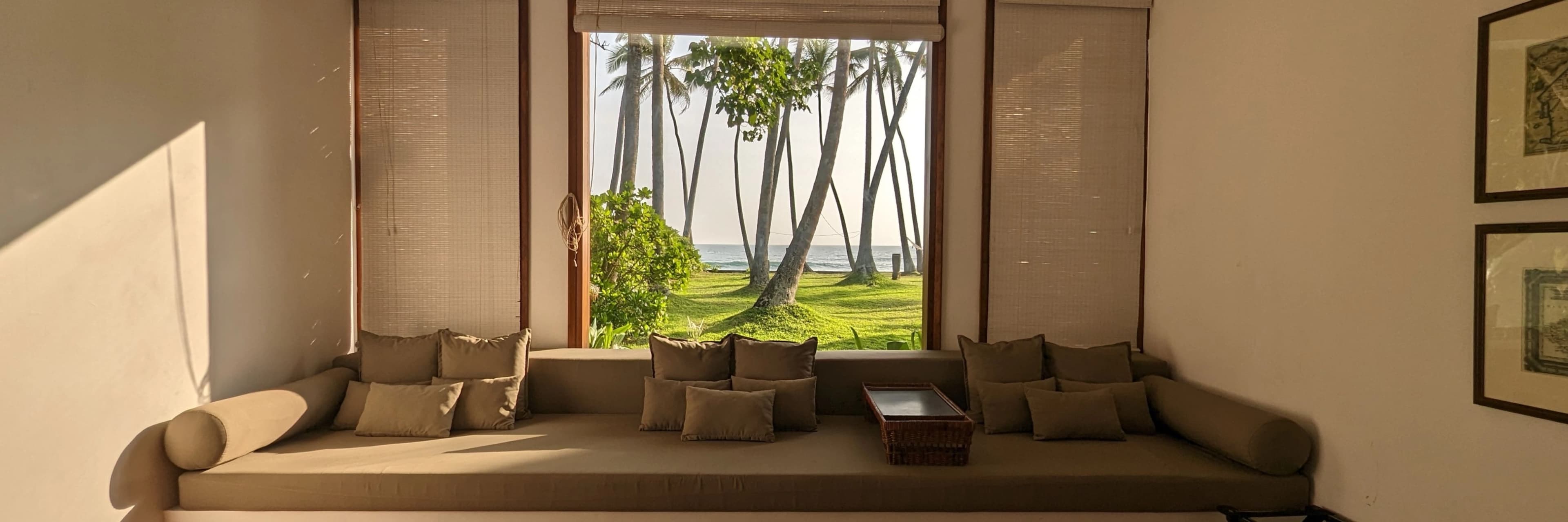 xl_Master Bedroom Window Seat