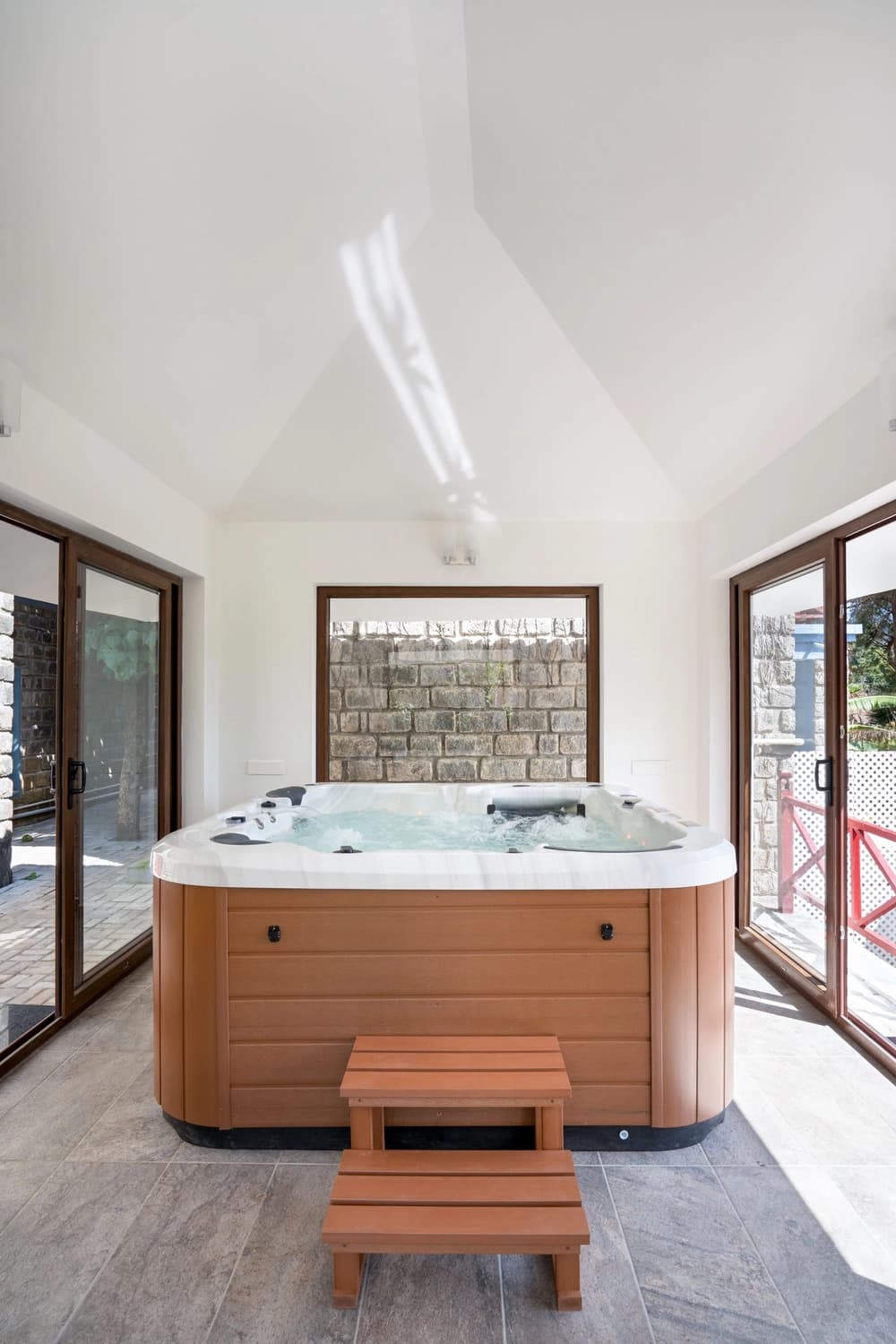 Jacuzzi