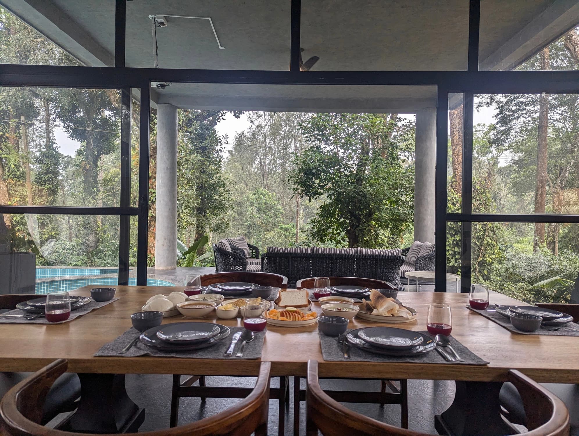 xl_29. open deck with valley views across the table