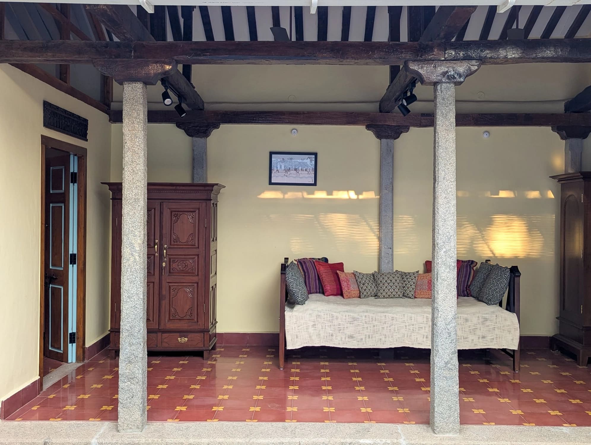 xl_33. Swara Living Room- Witness the enchanting sunlight reflection at sunset